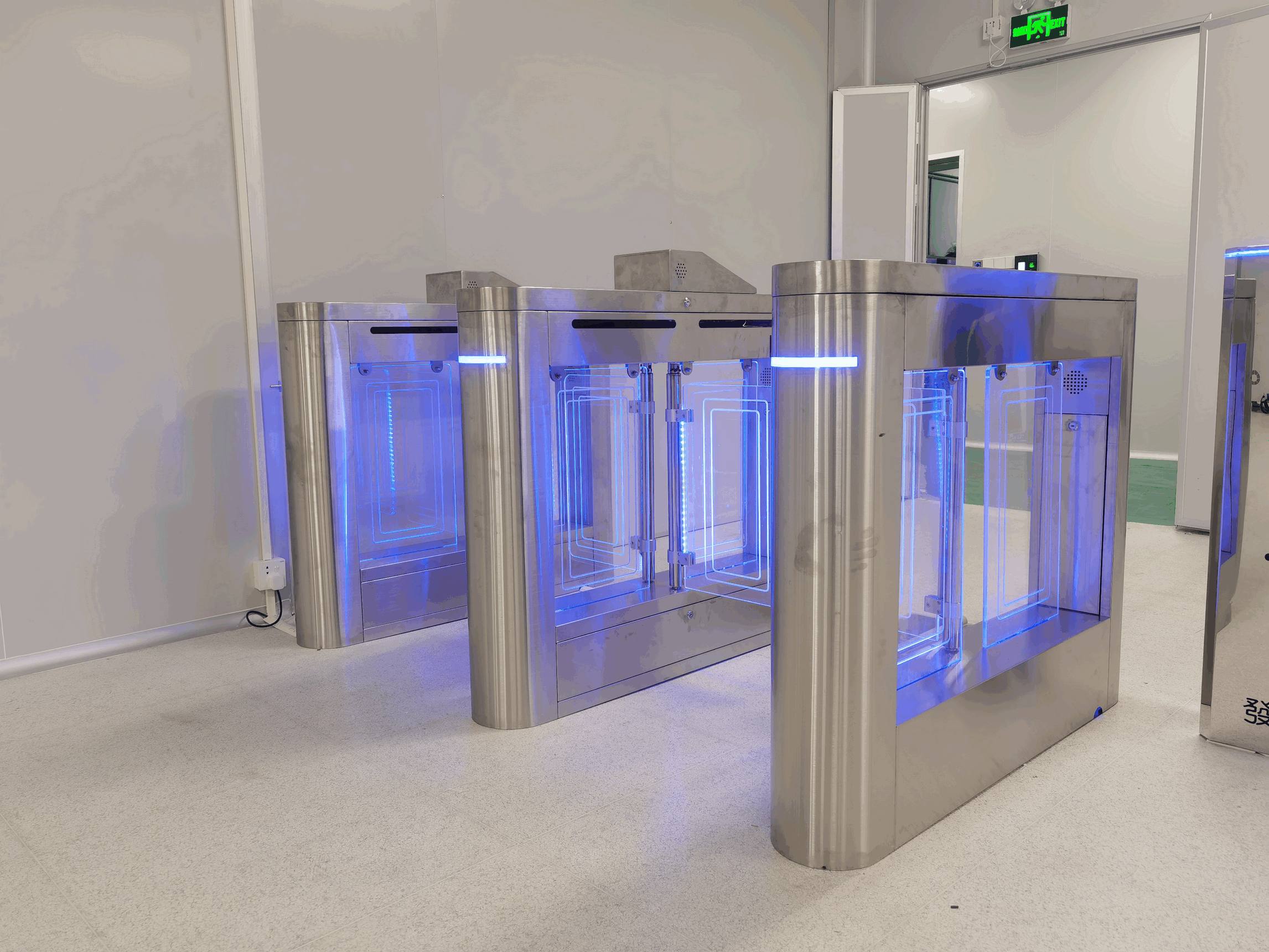 Biometric Facial Recognition Pedestrian Gate for High-Security Government & Tech Zones1